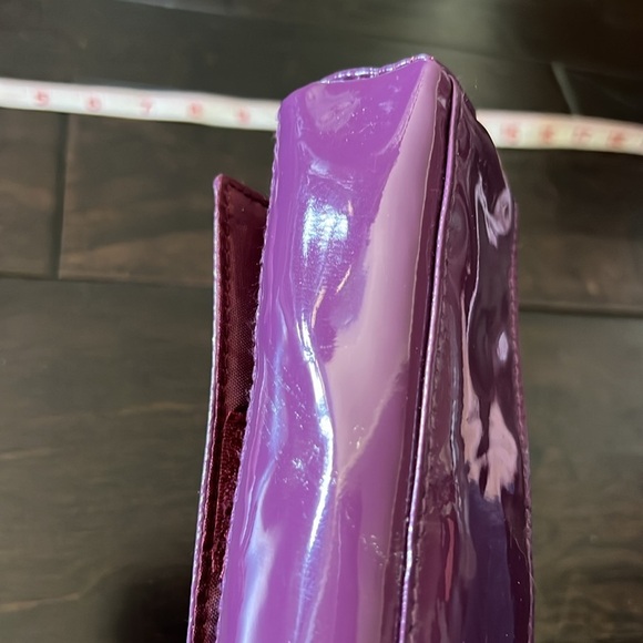 Purple purse bag and decor - Picture 12 of 12